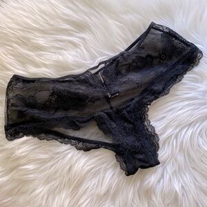 NWT Victoria’s Secret lace cheeky panties